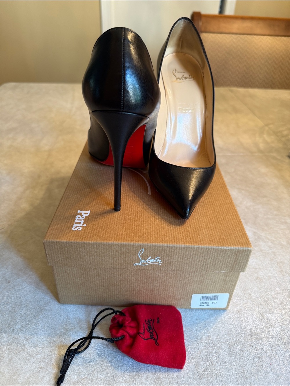 Christian Louboutin Black Pointed-Toe Leather Pumps - Picture 7 of 9
